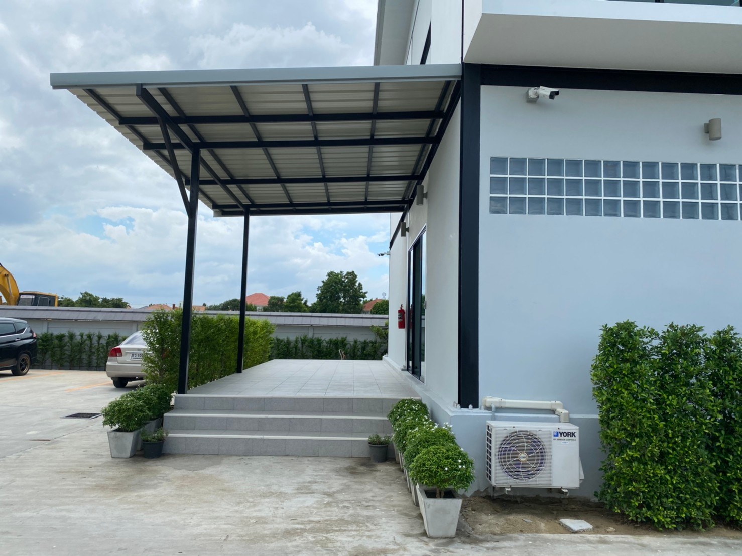 84163314_567285407277769_1637393596143989799_n