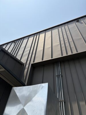 เมทรัลชีทลอน seamless