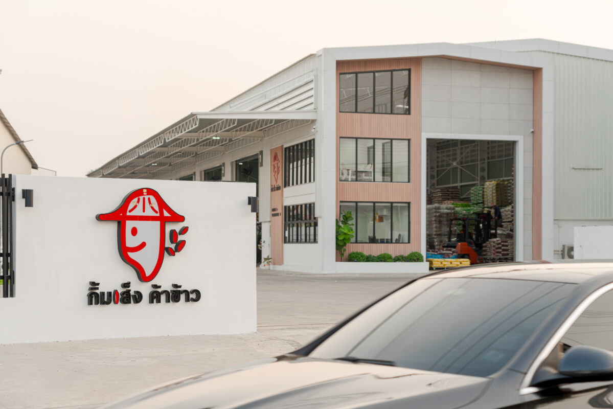Modern Custom Warehouse Design by Easy Warehouse for Premium Client